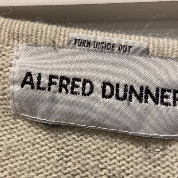 Alfred Dunner Floral print sweater.   Wash and wear.   Tiny beads on front - Picture 4 of 5